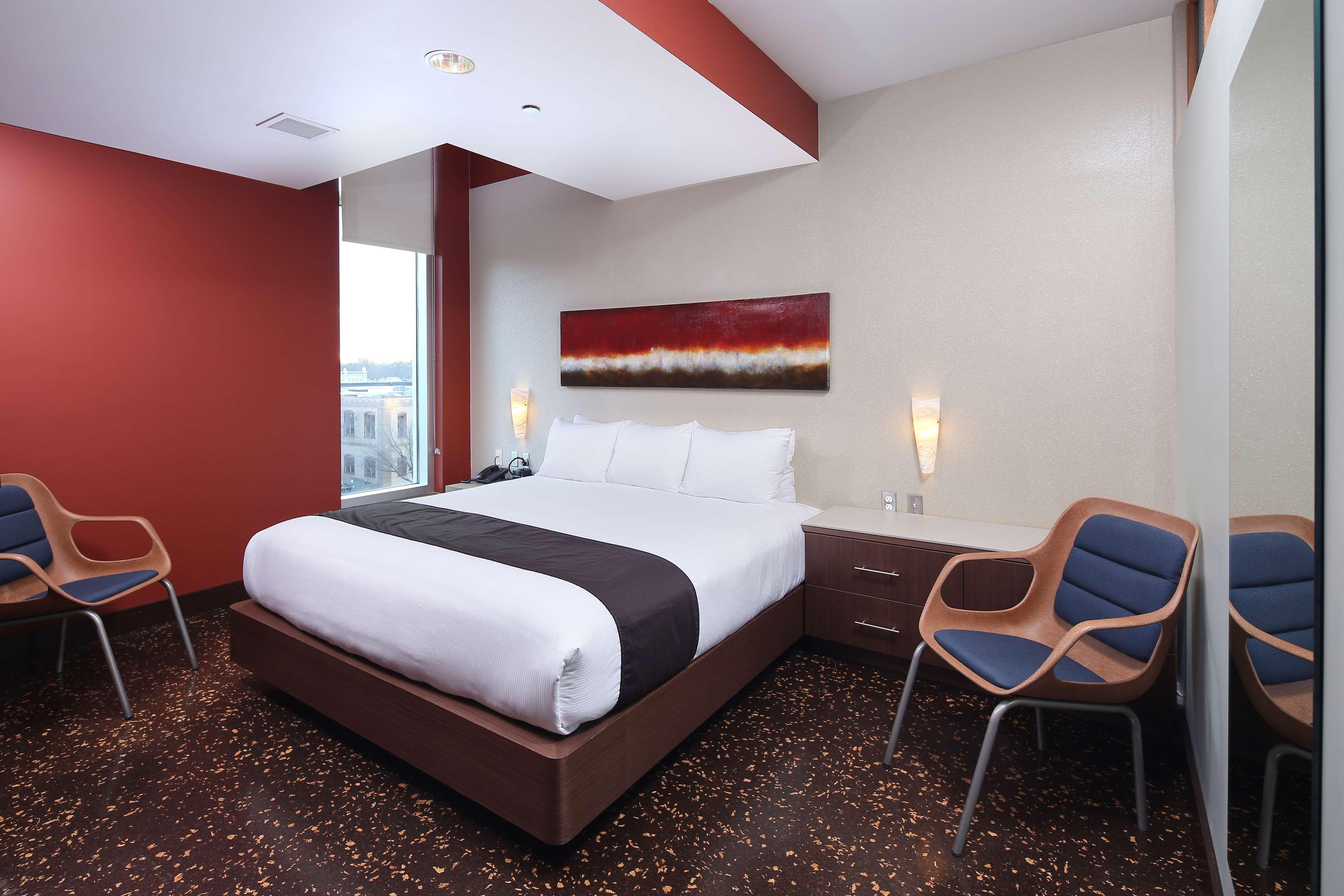 מלון הולנד Tulyp, Tapestry Collection By Hilton מראה חיצוני תמונה