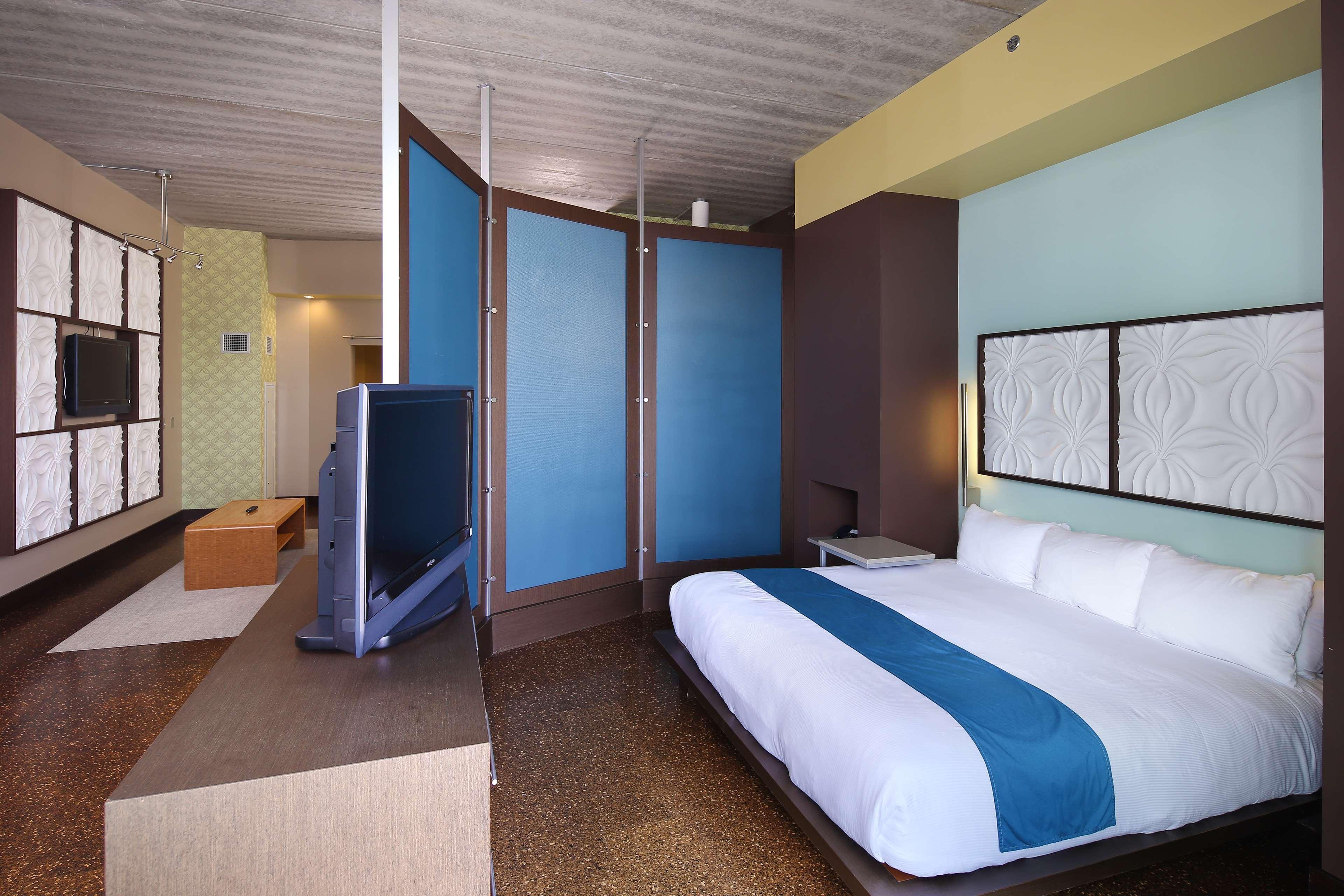 מלון הולנד Tulyp, Tapestry Collection By Hilton מראה חיצוני תמונה