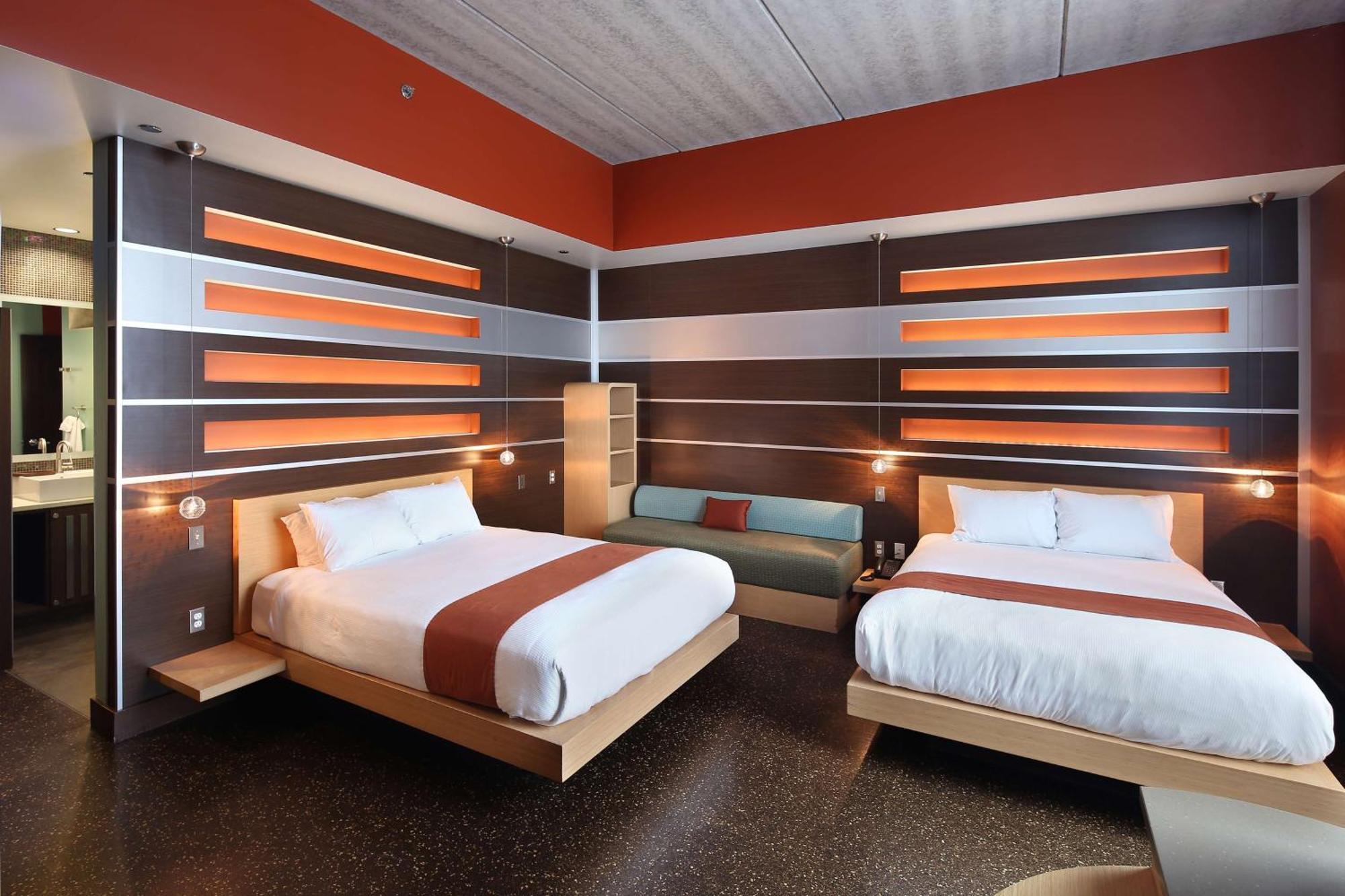 מלון הולנד Tulyp, Tapestry Collection By Hilton מראה חיצוני תמונה